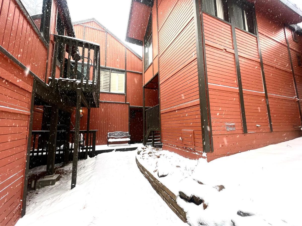 Ski-In Ski-Out Summit Townhouse- Perfect Mountain Getaway With Views Of The Forest And Snow Summit! Villa Big Bear Lake Kültér fotó