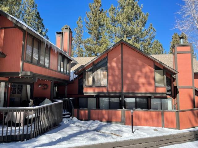 Ski-In Ski-Out Summit Townhouse- Perfect Mountain Getaway With Views Of The Forest And Snow Summit! Villa Big Bear Lake Kültér fotó